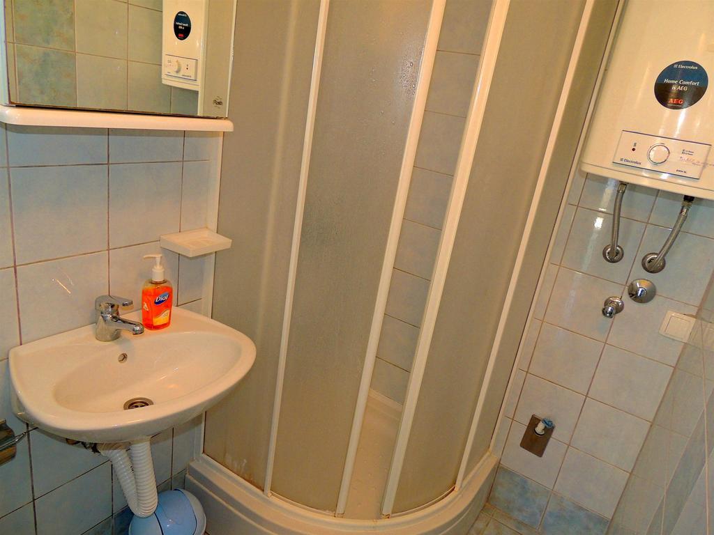 Apartments Zlatko Krk Town Extérieur photo
